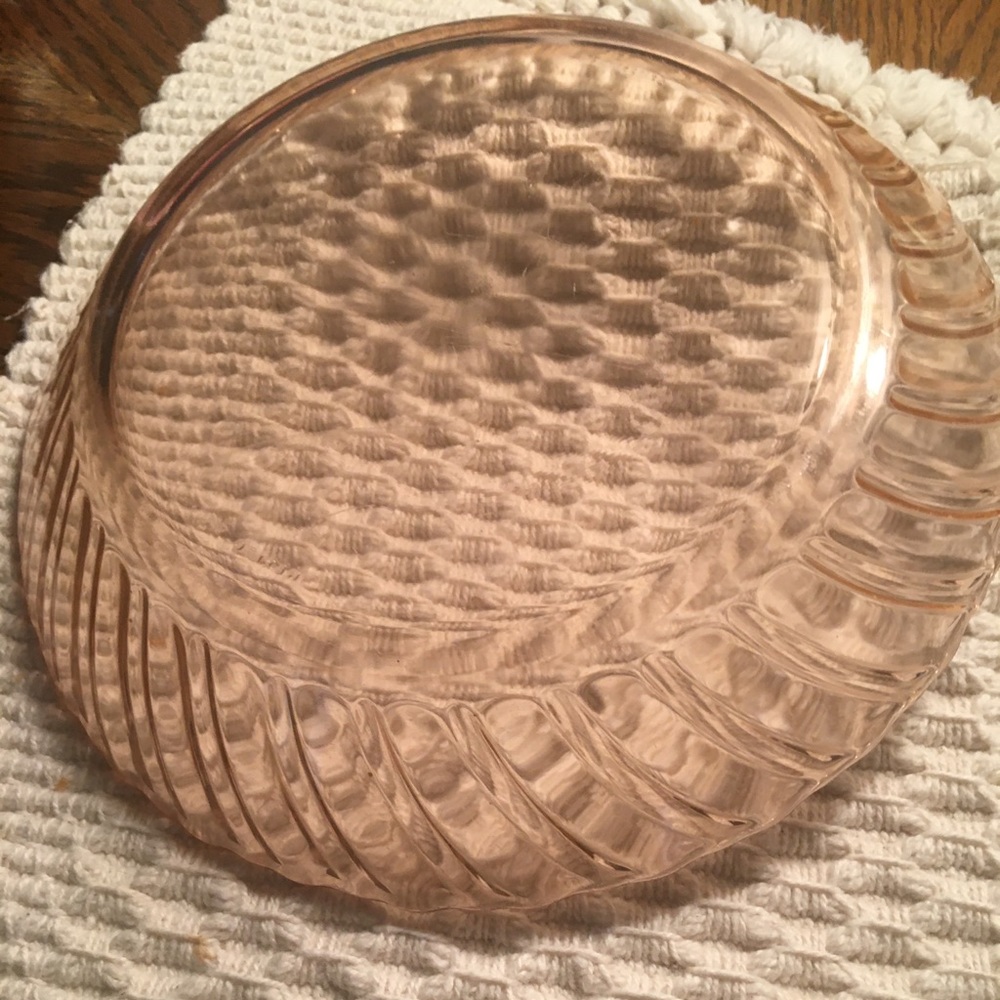 Antique beautiful pink depression era bowl - Picture 3 of 5